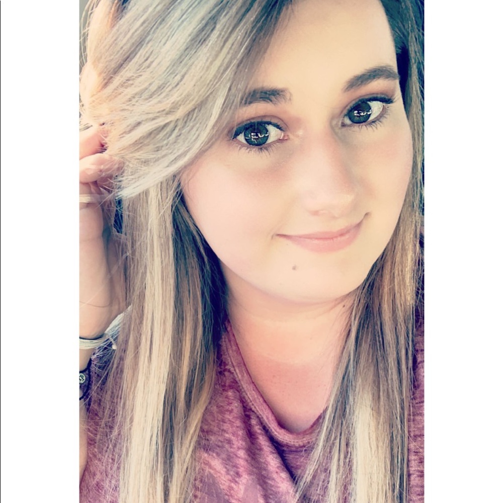 Meet your Posher, Chelsey